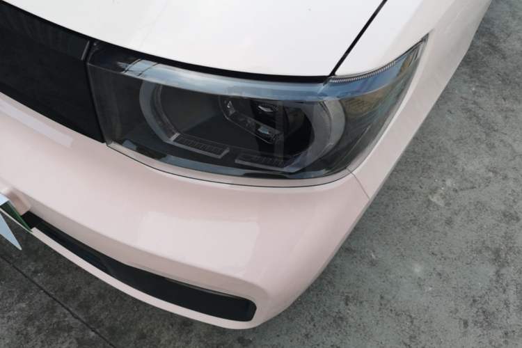 Used Wuling Hongguang MINIEV 2021 Macaron Fashion Model Lithium Iron Phosphate Left Front Headlight