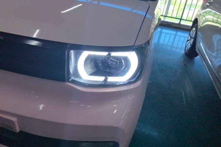 Used Wuling Hongguang MINIEV 2021 Macaron Premium Model – Lithium Iron Phosphate Left Front Headlight