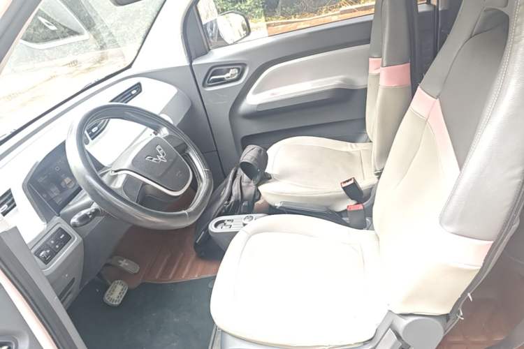 Used Wuling Hongguang MINIEV 2021 Macaron Premium Model – Lithium Iron Phosphate Left Front Seat