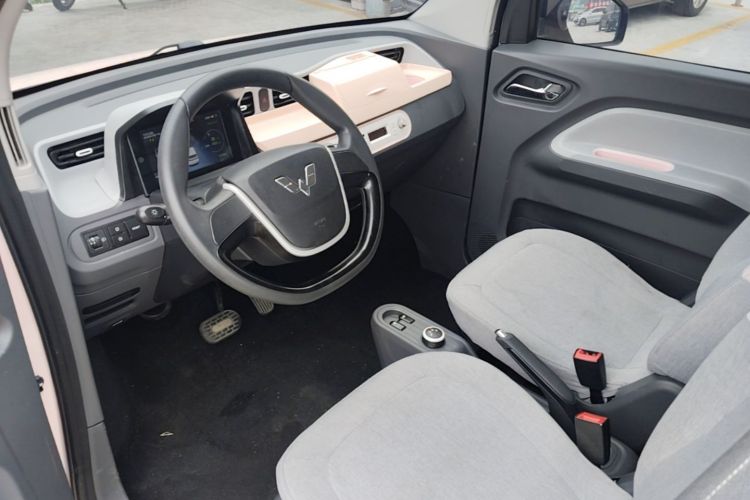 Used Wuling Hongguang MINIEV 2021 Macaron Premium Model – Lithium Iron Phosphate Left Front Seat