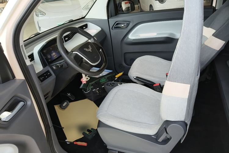 Used Wuling Hongguang MINIEV 2021 Macaron Fashion Edition Lithium-Ion Battery Left Front Seat