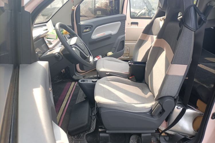 Used Wuling Hongguang MINIEV 2021 Macaron Fashion Edition Lithium-Ion Battery Left Front Seat