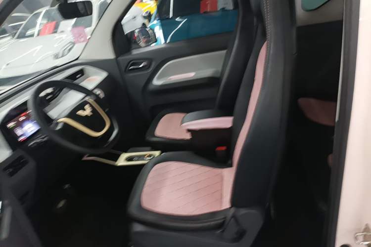 Used Wuling Hongguang MINIEV 2021 Macaron Premium Model – Lithium Iron Phosphate Left Front Seat