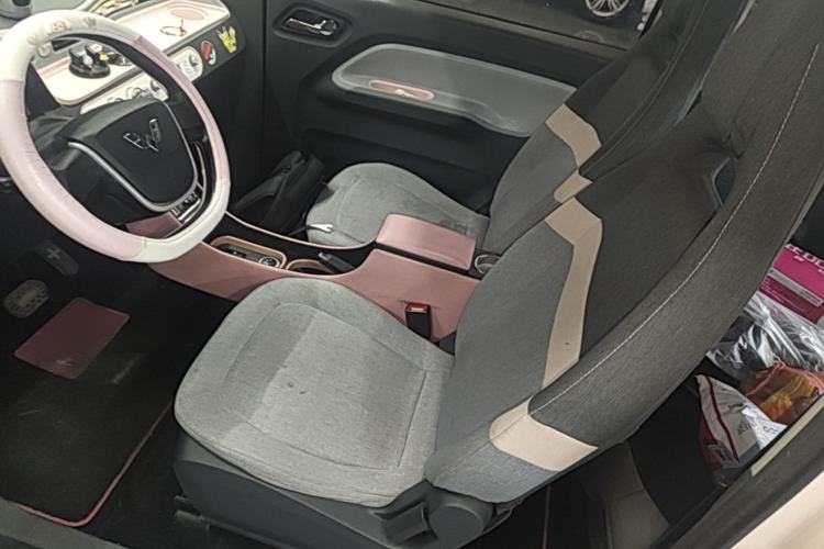 Used Wuling Hongguang MINIEV 2021 Macaron Fashion Edition Lithium-Ion Battery Left Front Seat