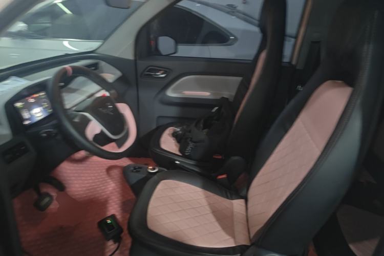 Used Wuling Hongguang MINIEV 2021 Macaron Premium Model – Lithium Iron Phosphate Left Front Seat