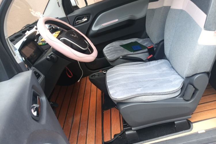 Used Wuling Hongguang MINIEV 2021 Macaron Premium Model – Lithium-NMC Left Front Seat