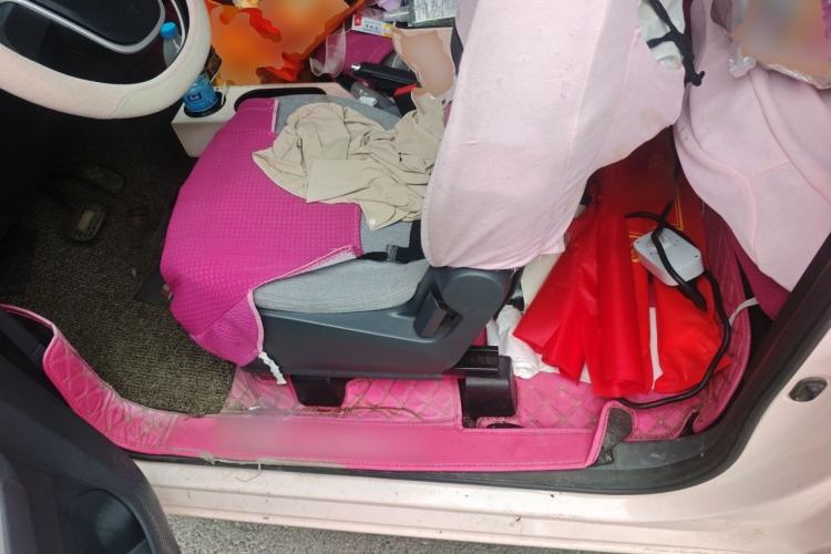 Used Wuling Hongguang MINIEV 2021 Macaron Fashion Edition Lithium-Ion Battery Left Front Seat