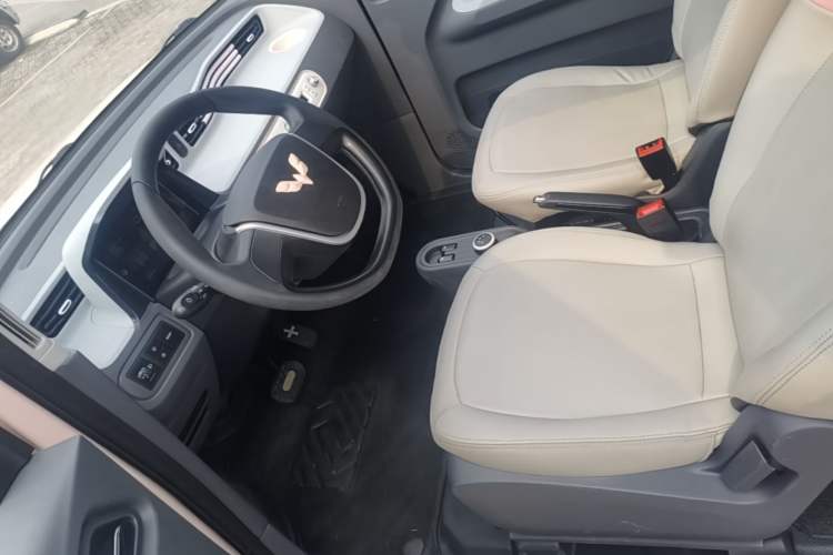 Used Wuling Hongguang MINIEV 2021 Macaron Fashion Model Lithium Iron Phosphate Left Front Seat