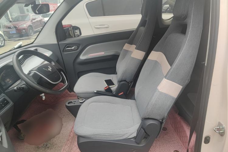 Used Wuling Hongguang MINIEV 2021 Macaron Sandwich Model 120 km Lithium Iron Phosphate Left Front Seat