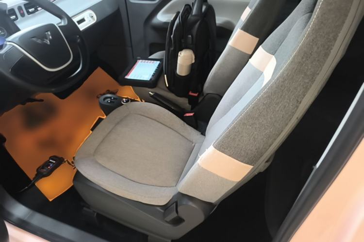 Used Wuling Hongguang MINIEV 2021 Macaron Premium Model – Lithium-NMC Left Front Seat