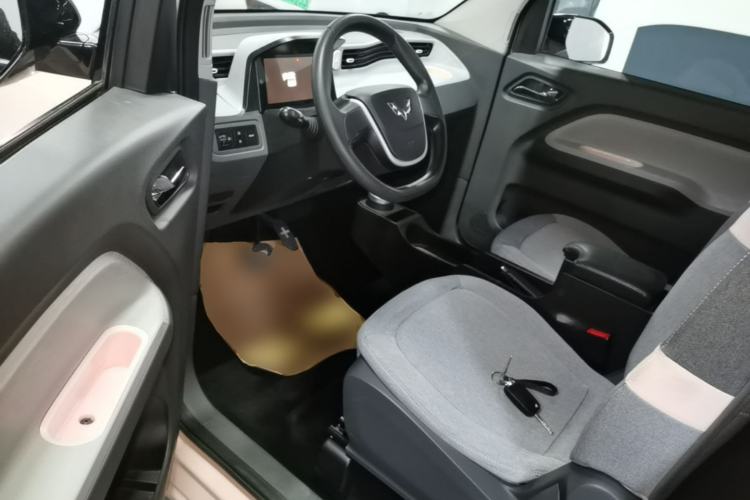 Used Wuling Hongguang MINIEV 2021 Macaron Premium Model – Lithium Iron Phosphate Left Front Seat