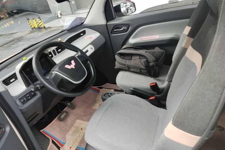 Used Wuling Hongguang MINIEV 2021 Macaron Fashion Edition Lithium-Ion Battery Left Front Seat