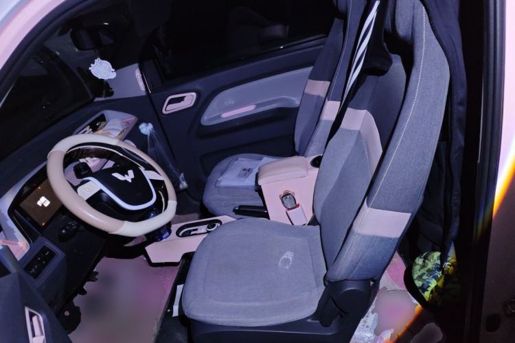 Used Wuling Hongguang MINIEV 2021 Macaron Premium Model – Lithium Iron Phosphate Left Front Seat