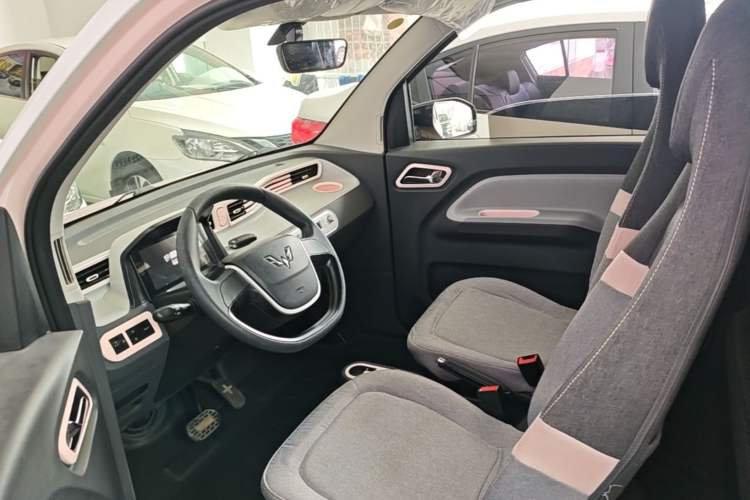 Used Wuling Hongguang MINIEV 2021 Macaron Fashion Model Lithium Iron Phosphate Left Front Seat