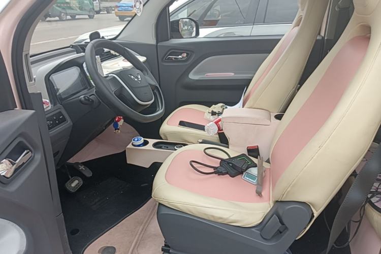 Used Wuling Hongguang MINIEV 2021 Macaron Fashion Edition Lithium-Ion Battery Left Front Seat