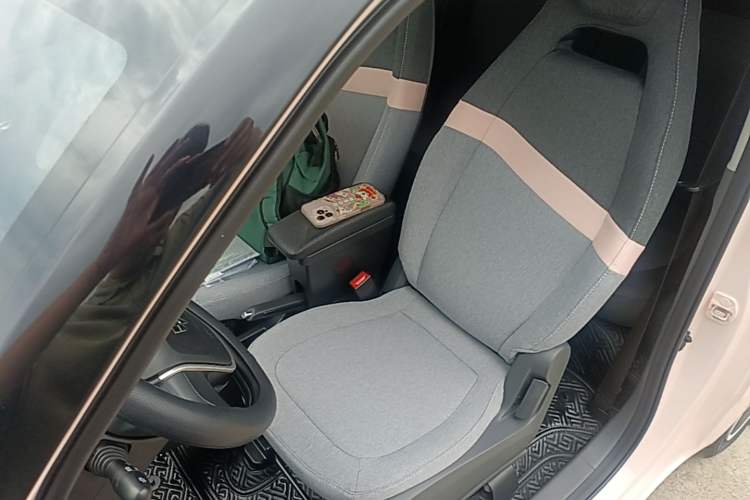 Used Wuling Hongguang MINIEV 2021 Macaron Premium Model – Lithium Iron Phosphate Left Front Seat