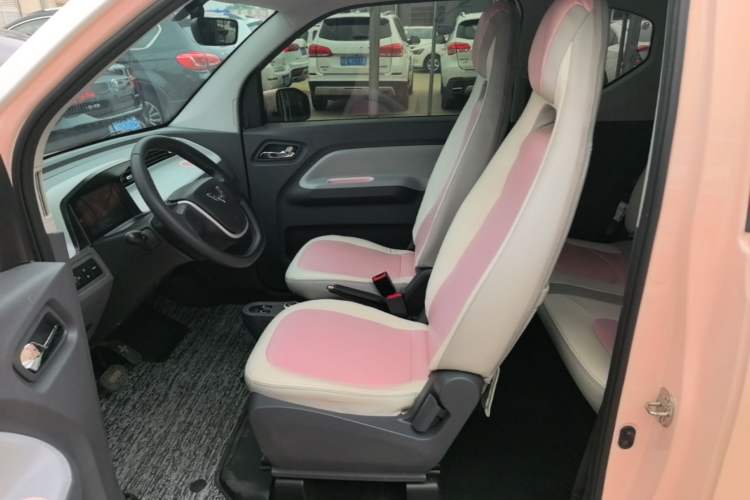 Used Wuling Hongguang MINIEV 2021 Macaron Fashion Model Lithium Iron Phosphate Left Front Seat
