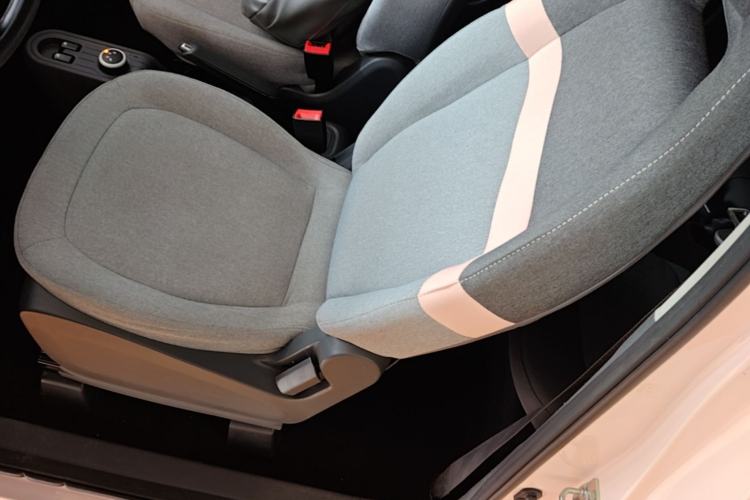 Used Wuling Hongguang MINIEV 2021 Macaron Premium Model – Lithium Iron Phosphate Left Front Seat