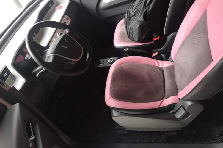 Used Wuling Hongguang MINIEV 2021 Macaron Premium Model – Lithium Iron Phosphate Left Front Seat