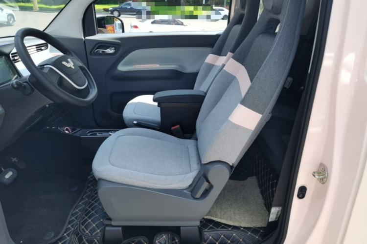 Used Wuling Hongguang MINIEV 2021 Macaron Premium Model – Lithium Iron Phosphate Left Front Seat