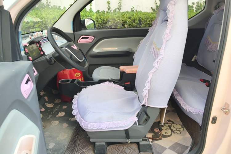 Used Wuling Hongguang MINIEV 2021 Macaron Sandwich Model 170 km Lithium Ternary Left Front Seat