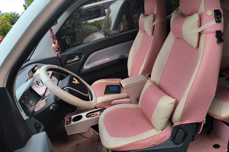 Used Wuling Hongguang MINIEV 2021 Macaron Premium Model – Lithium-NMC Left Front Seat