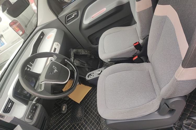 Used Wuling Hongguang MINIEV 2021 Macaron Fashion Model Lithium Iron Phosphate Left Front Seat