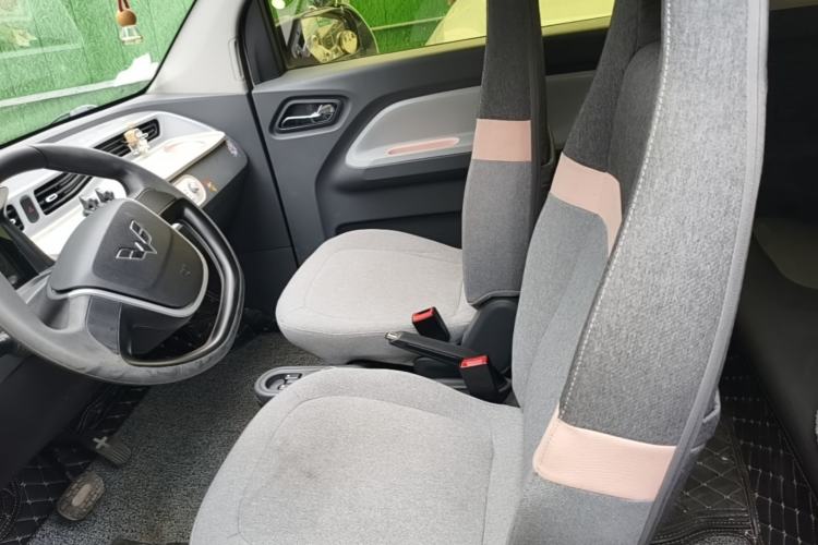 Used Wuling Hongguang MINIEV 2021 Macaron Fashion Edition Lithium-Ion Battery Left Front Seat
