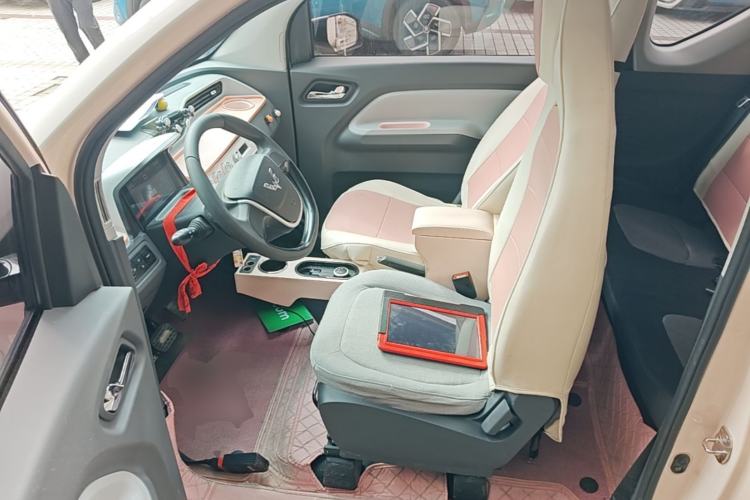 Used Wuling Hongguang MINIEV 2021 Macaron Premium Model – Lithium Iron Phosphate Left Front Seat