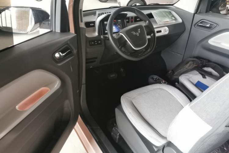 Used Wuling Hongguang MINIEV 2021 Macaron Premium Model – Lithium Iron Phosphate Left Front Seat