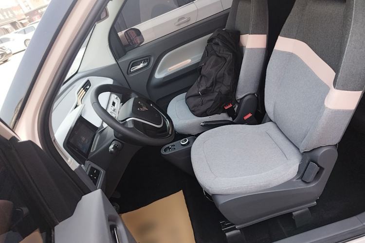 Used Wuling Hongguang MINIEV 2021 Macaron Fashion Edition Lithium-Ion Battery Left Front Seat