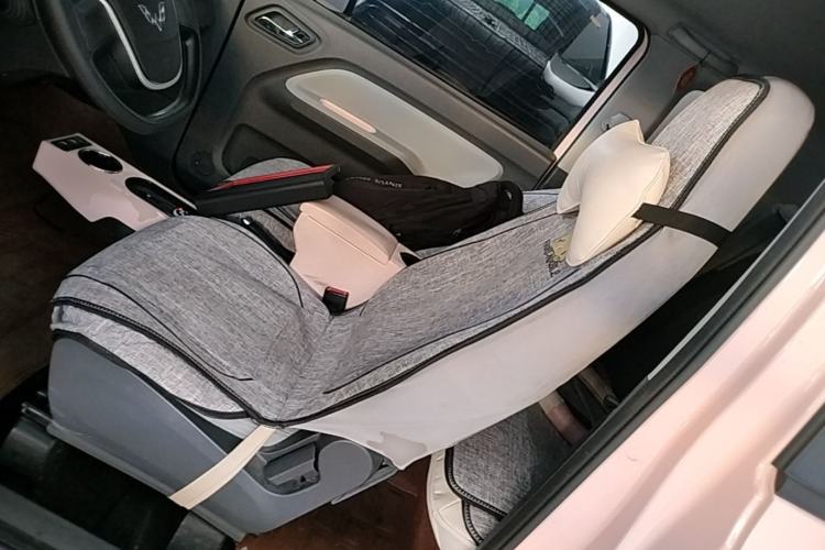 Used Wuling Hongguang MINIEV 2021 Macaron Premium Model – Lithium Iron Phosphate Left Front Seat