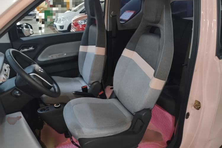 Used Wuling Hongguang MINIEV 2021 Macaron Fashion Model Lithium Iron Phosphate Left Front Seat