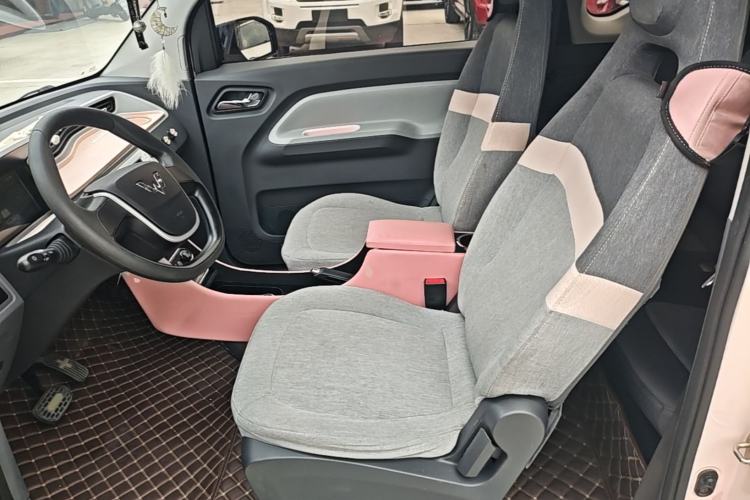 Used Wuling Hongguang MINIEV 2021 Macaron Premium Model – Lithium Iron Phosphate Left Front Seat