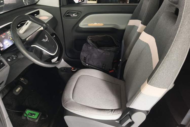 Used Wuling Hongguang MINIEV 2021 Macaron Premium Model – Lithium Iron Phosphate Left Front Seat