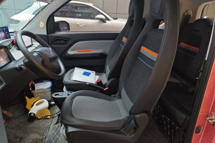 Used Wuling Hongguang MINIEV 2021 Macaron Fashion Edition Lithium-Ion Battery Left Front Seat