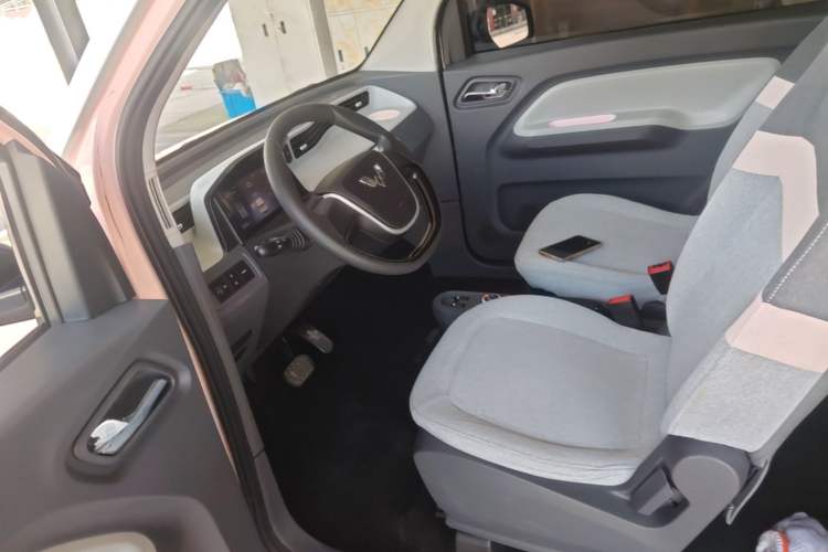 Used Wuling Hongguang MINIEV 2021 Macaron Premium Model – Lithium Iron Phosphate Left Front Seat