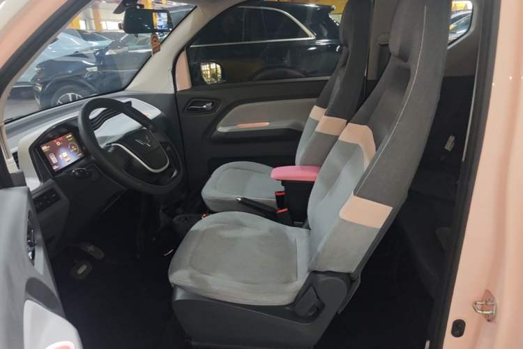 Used Wuling Hongguang MINIEV 2021 Macaron Fashion Model Lithium Iron Phosphate Left Front Seat