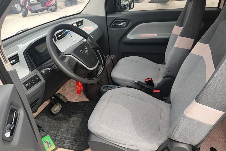 Used Wuling Hongguang MINIEV 2021 Macaron Fashion Edition Lithium-Ion Battery Left Front Seat