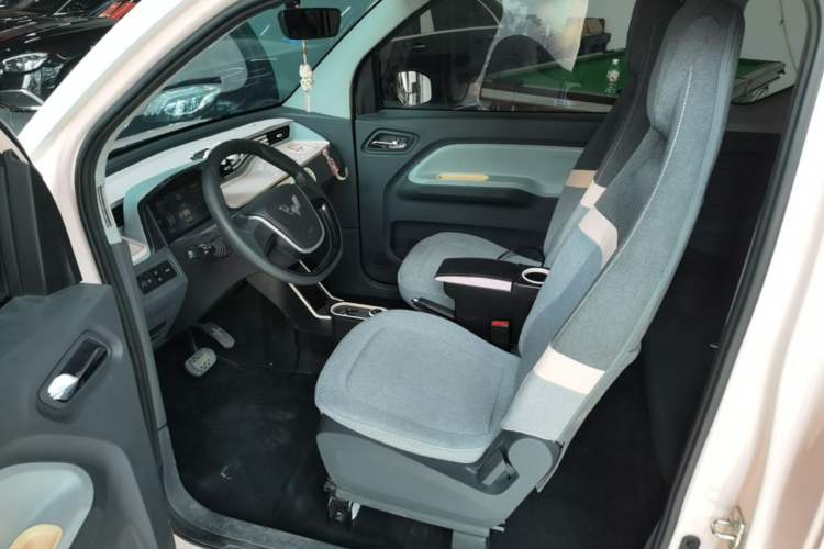 Used Wuling Hongguang MINIEV 2021 Macaron Premium Model – Lithium Iron Phosphate Left Front Seat