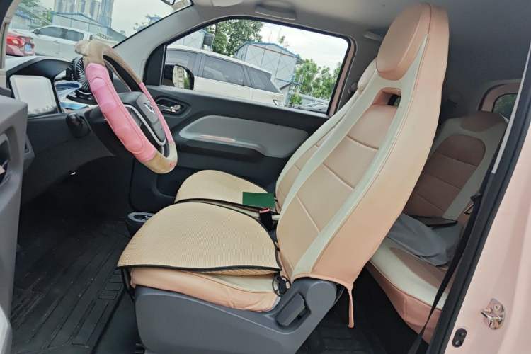 Used Wuling Hongguang MINIEV 2021 Macaron Premium Model – Lithium Iron Phosphate Left Front Seat