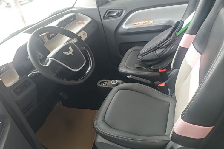 Used Wuling Hongguang MINIEV 2021 Macaron Fashion Edition Lithium-Ion Battery Left Front Seat