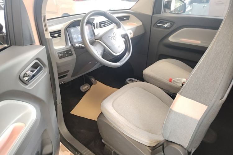 Used Wuling Hongguang MINIEV 2021 Macaron Fashion Model Lithium Iron Phosphate Left Front Seat