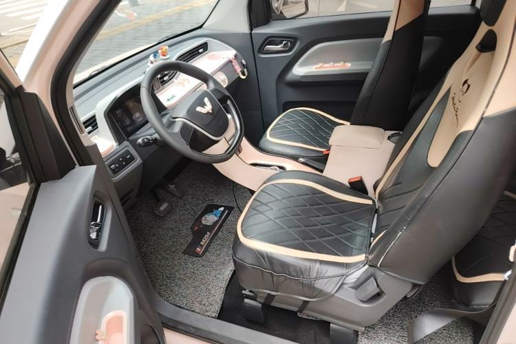 Used Wuling Hongguang MINIEV 2021 Macaron Sandwich Model 170 km Lithium Iron Phosphate Left Front Seat