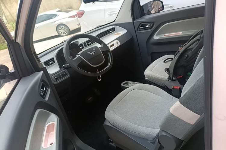 Used Wuling Hongguang MINIEV 2021 Macaron Premium Model – Lithium Iron Phosphate Left Front Seat