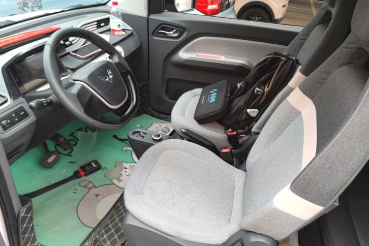 Used Wuling Hongguang MINIEV 2021 Macaron Premium Model – Lithium-NMC Left Front Seat