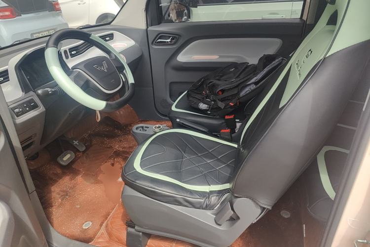 Used Wuling Hongguang MINIEV 2021 Macaron Premium Model – Lithium Iron Phosphate Left Front Seat