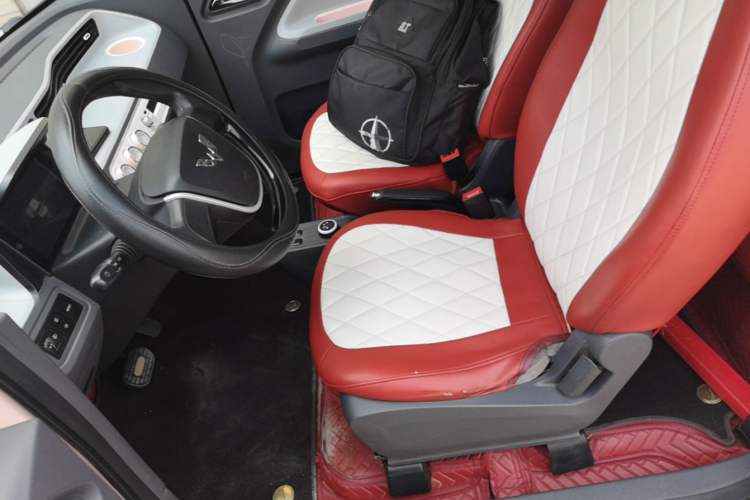 Used Wuling Hongguang MINIEV 2021 Macaron Fashion Model Lithium Iron Phosphate Left Front Seat