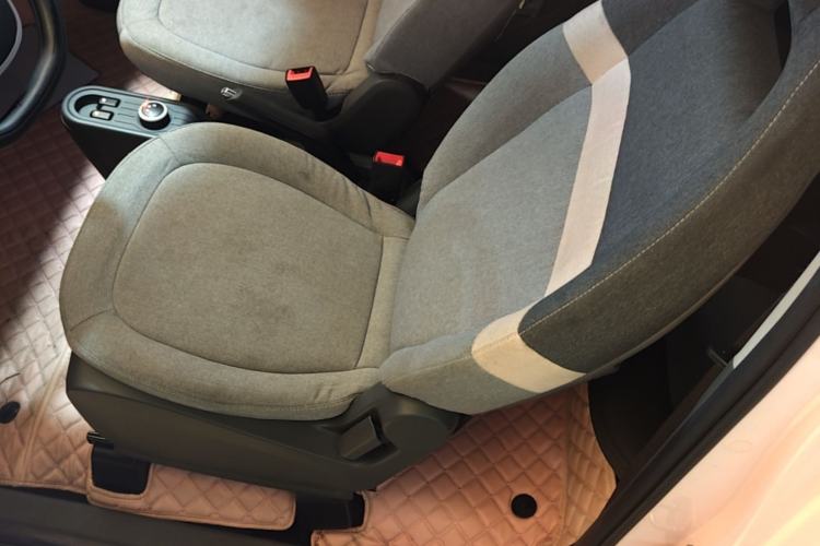 Used Wuling Hongguang MINIEV 2021 Macaron Sandwich Model 170 km Lithium Iron Phosphate Left Front Seat