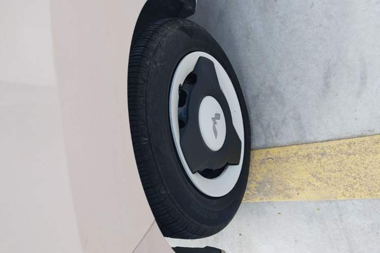Used Wuling Hongguang MINIEV 2021 Macaron Premium Model – Lithium Iron Phosphate Left Front Wheel Hub